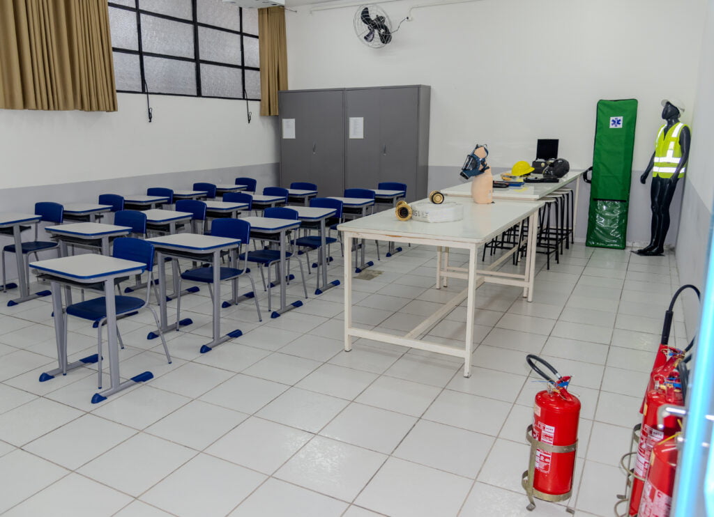 imagem sala de aula tecnico em seguranca do trabalho